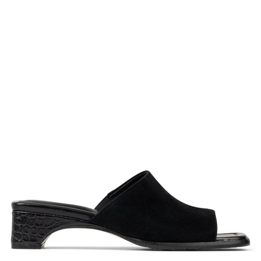 Donald Pliner Casual | CLODIE At Donald Pliner Black Suede - Women