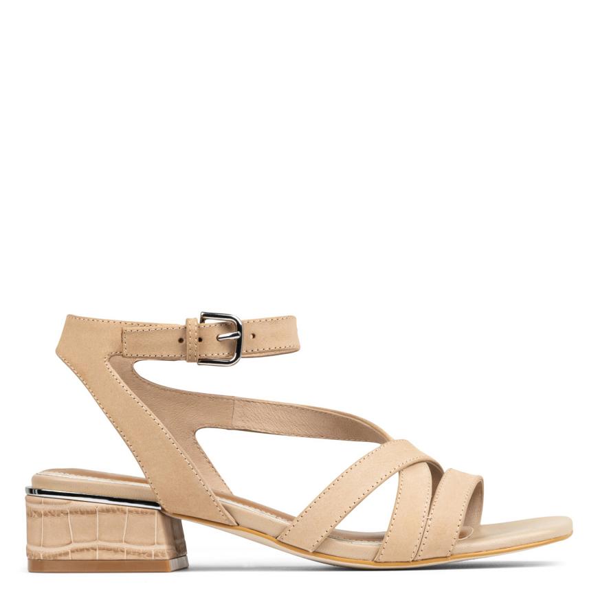 Donald Pliner Casual | FRANNIE At Donald Pliner Sand - Women