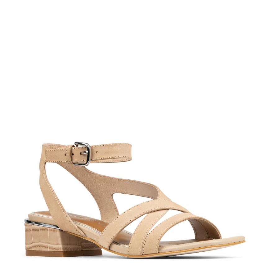 Donald Pliner Casual | FRANNIE At Donald Pliner Sand - Women